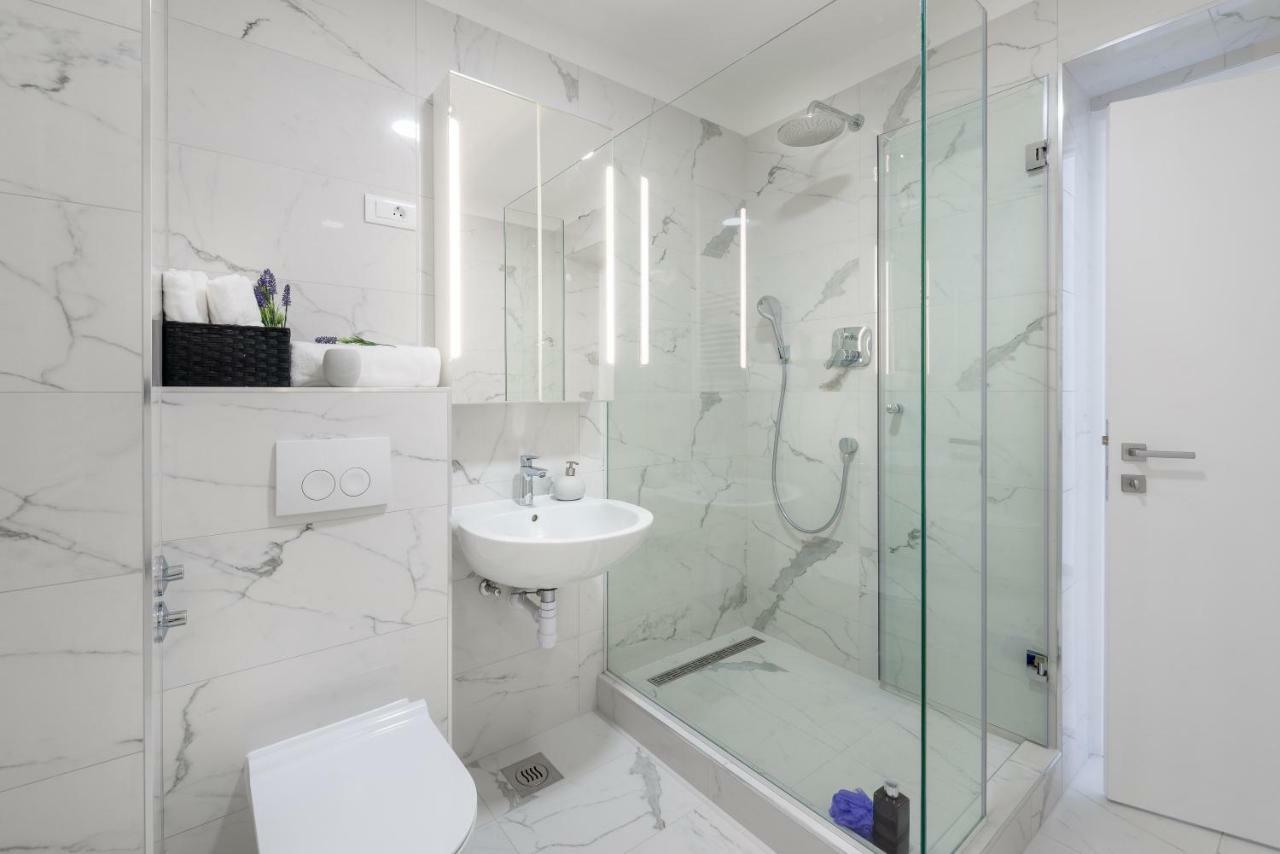 Urban Chic Luxe Apartments Near Beach Bacvice & Centre スプリト 部屋 写真